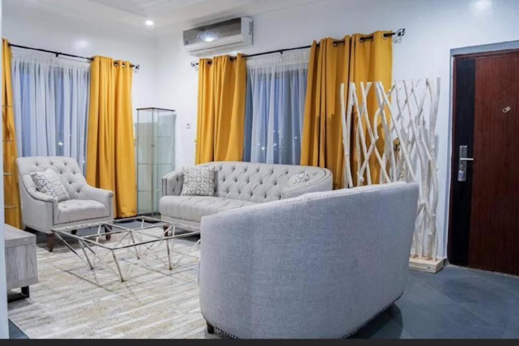 Cozy Penthouse ,Accra Ghana Owuraman Ngoại thất bức ảnh