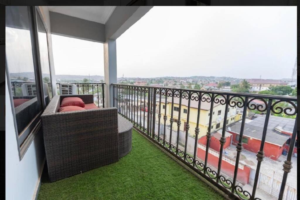 Cozy Penthouse ,Accra Ghana Owuraman Ngoại thất bức ảnh